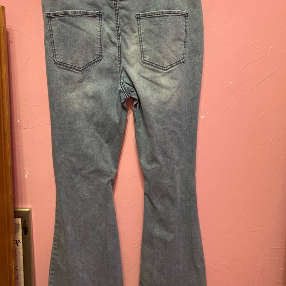 ๐ NoBo Size L (11-13) Bell Bottom Jeans ๐ - Picture 4 of 9